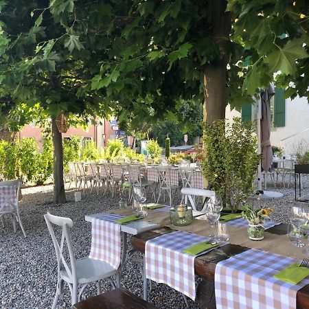 L'Auberge De Mezieres Екстериор снимка