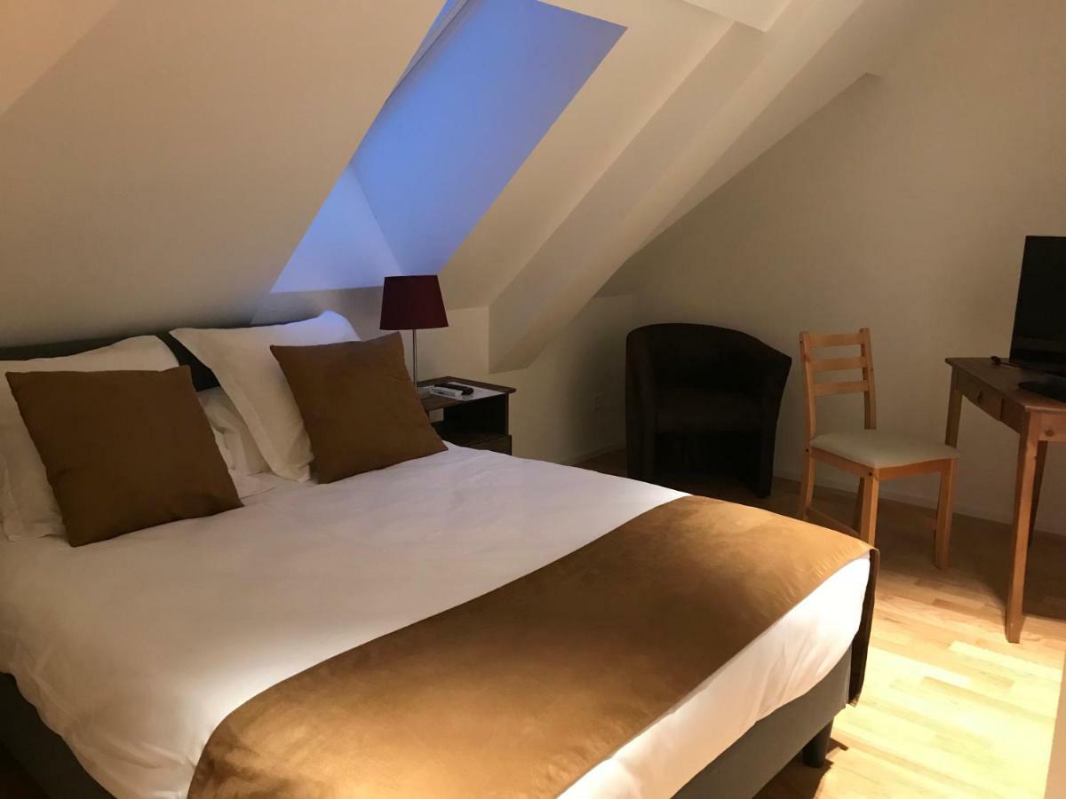 L'Auberge De Mezieres Екстериор снимка